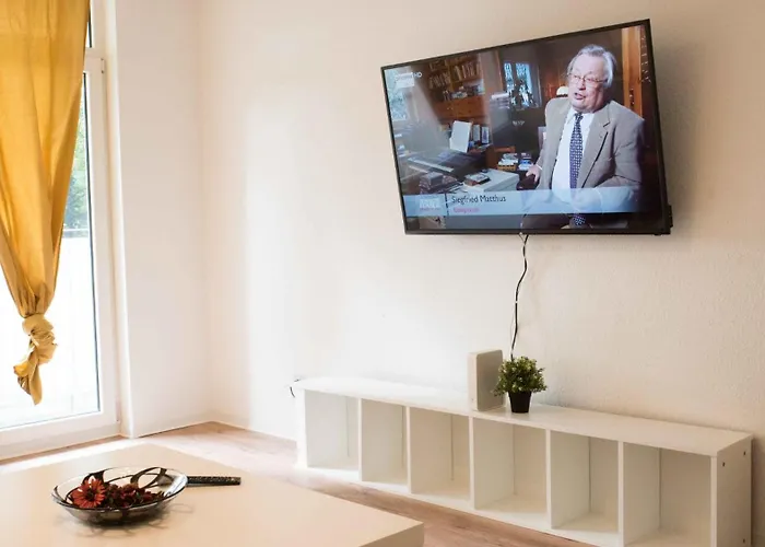 דירה Work & In *